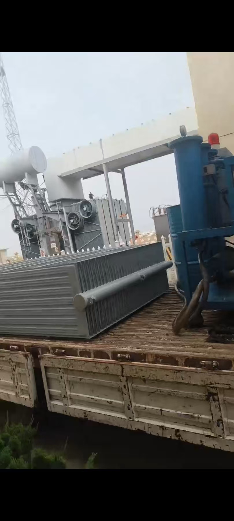 山东鲁萨风电场110KV变压器散热片的更换 及现场虑油